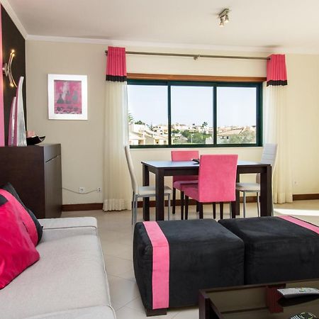 Family Apartment - Pool And Garden & Playground & Beach & Albufeira Eksteriør billede