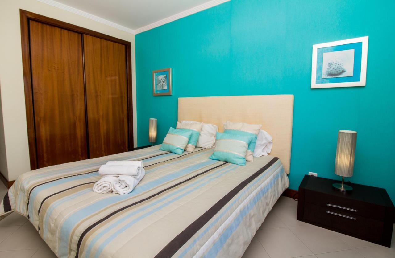 Family Apartment - Pool And Garden & Playground & Beach & Albufeira Eksteriør billede