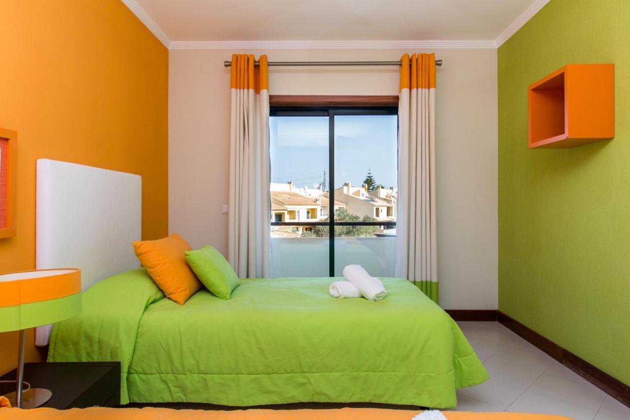 Family Apartment - Pool And Garden & Playground & Beach & Albufeira Eksteriør billede