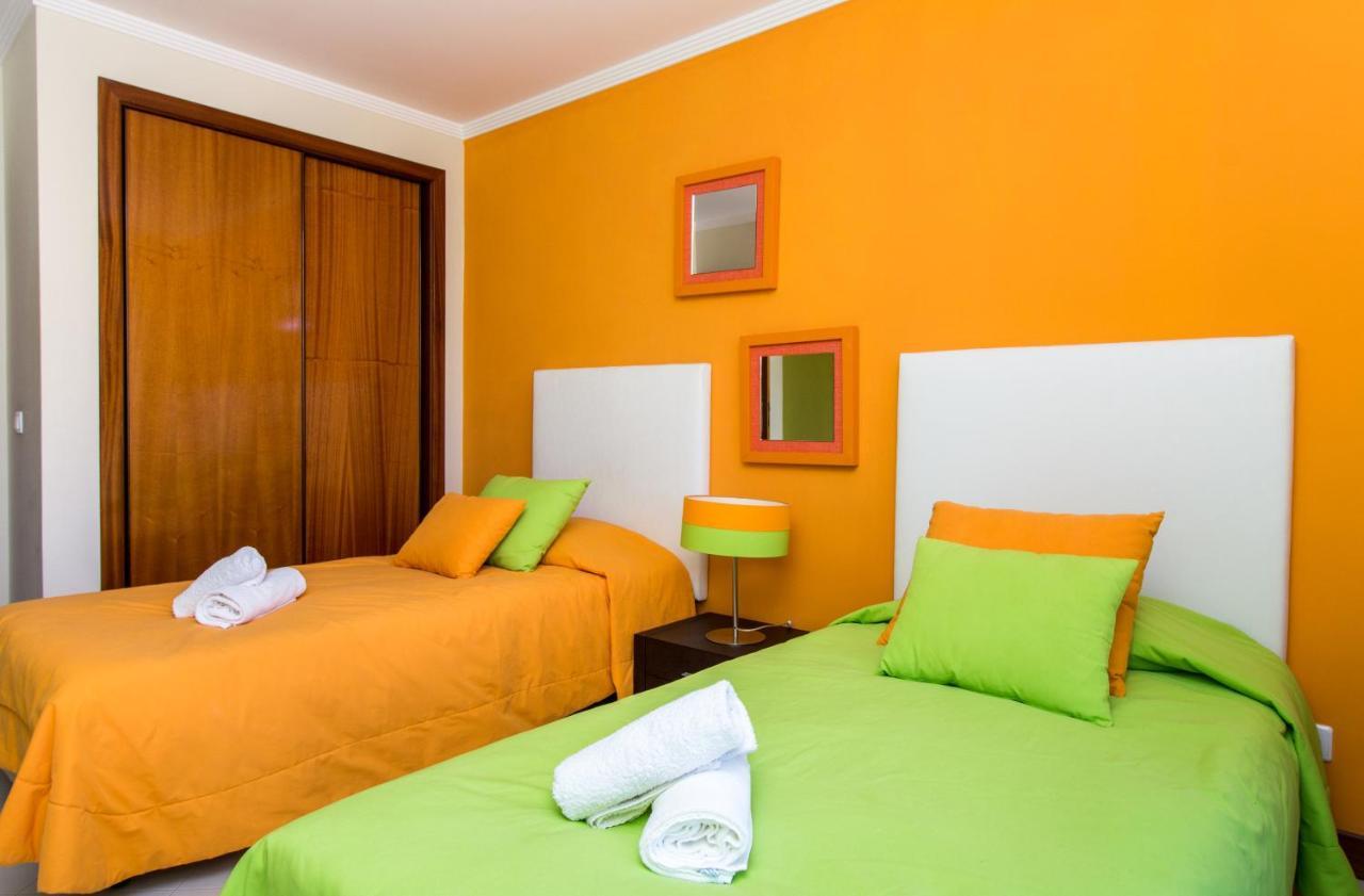 Family Apartment - Pool And Garden & Playground & Beach & Albufeira Eksteriør billede
