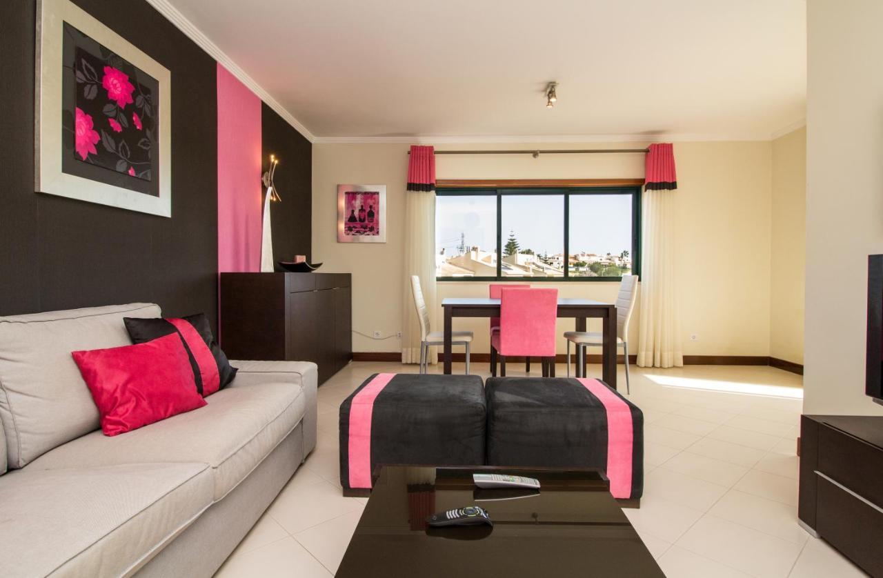 Family Apartment - Pool And Garden & Playground & Beach & Albufeira Eksteriør billede