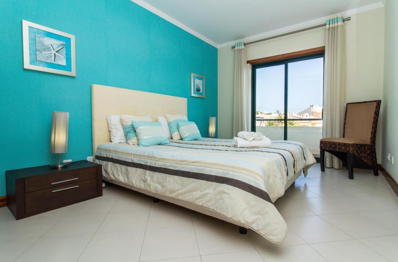 Family Apartment - Pool And Garden & Playground & Beach & Albufeira Eksteriør billede