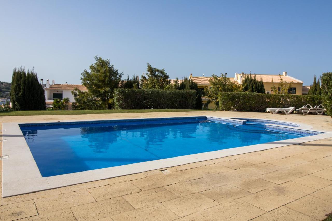 Family Apartment - Pool And Garden & Playground & Beach & Albufeira Eksteriør billede